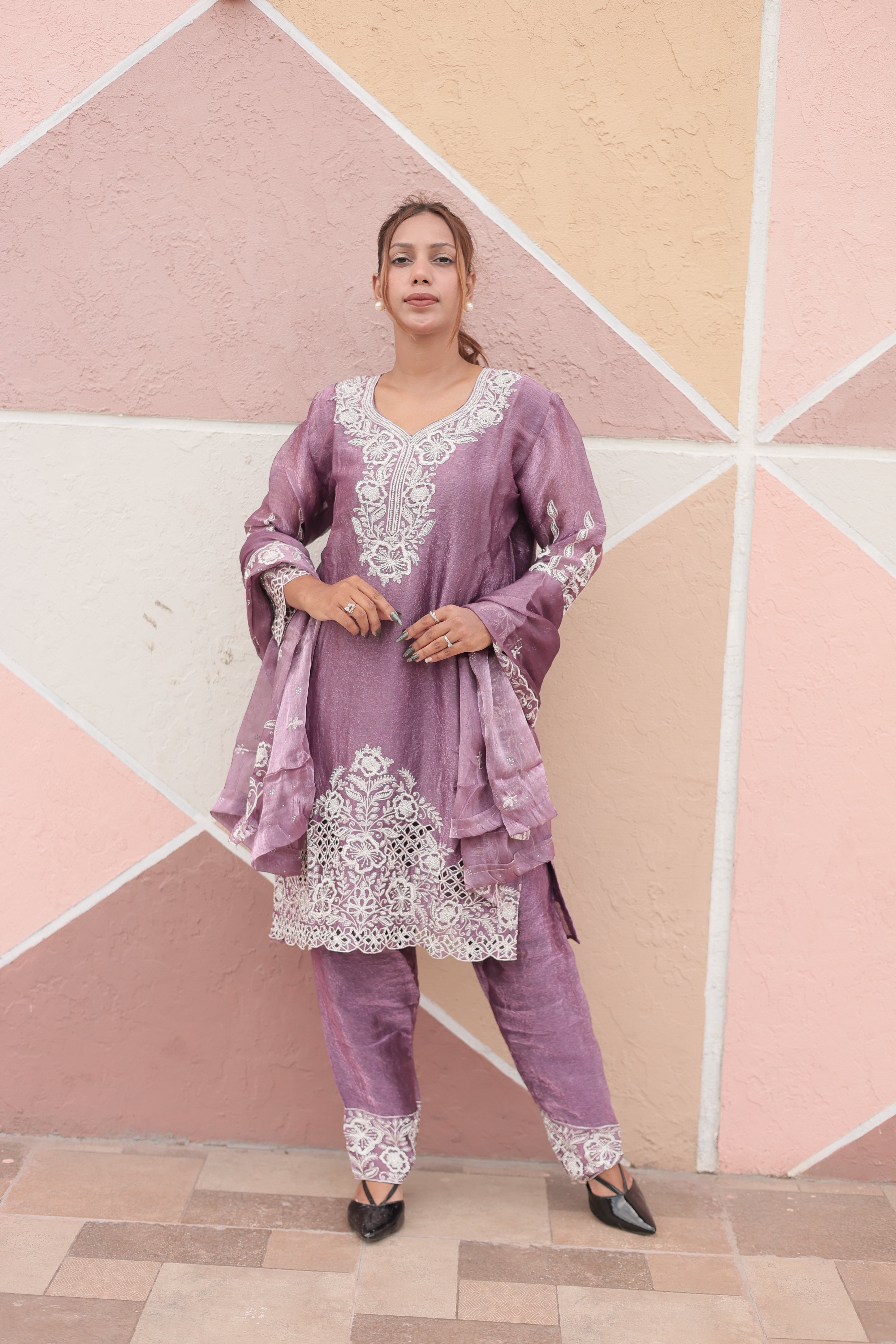 Dusty Lavender Luxury Embroidered Kurta Set with Embroidered Dupatta
