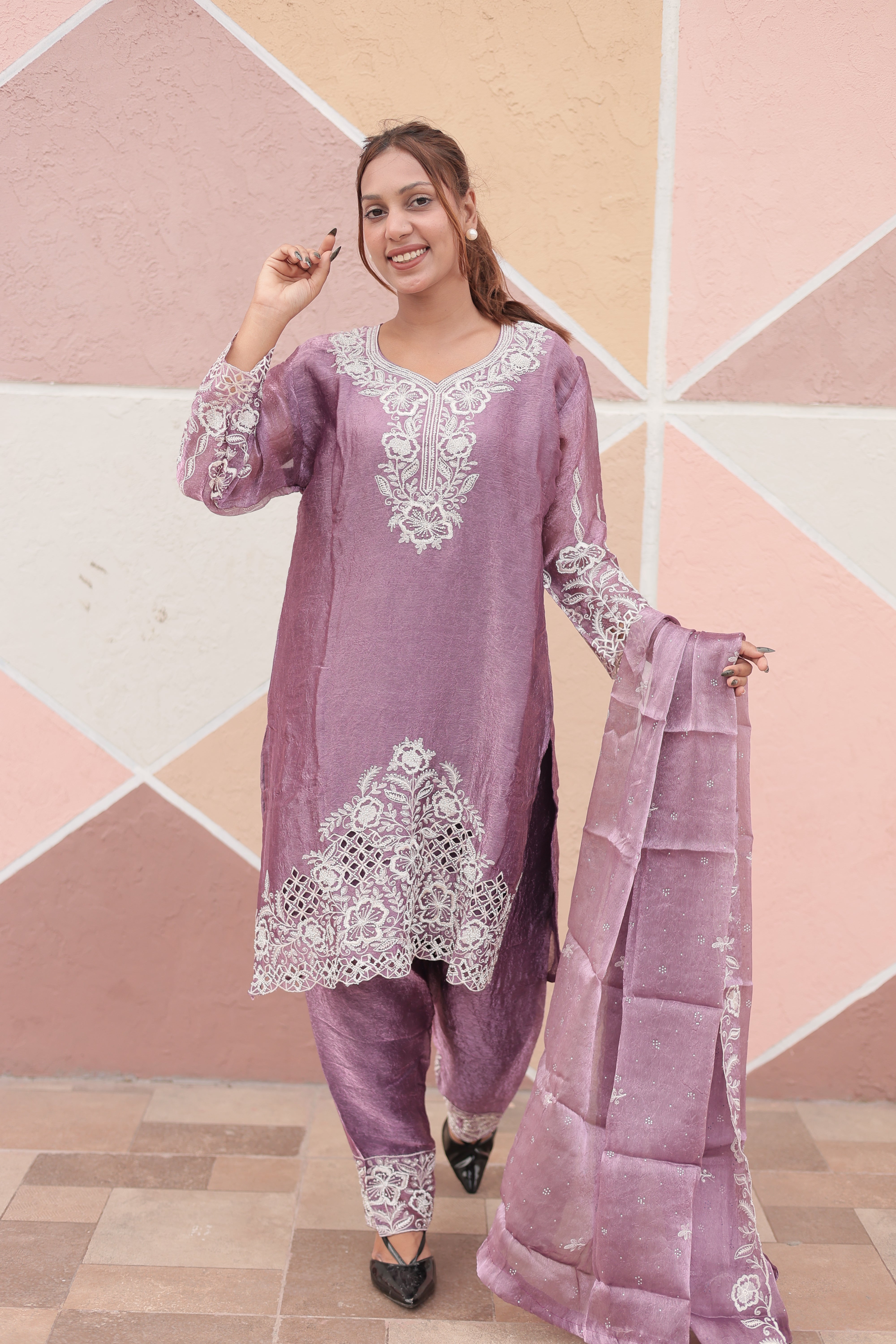 Dusty Lavender Luxury Embroidered Kurta Set with Embroidered Dupatta